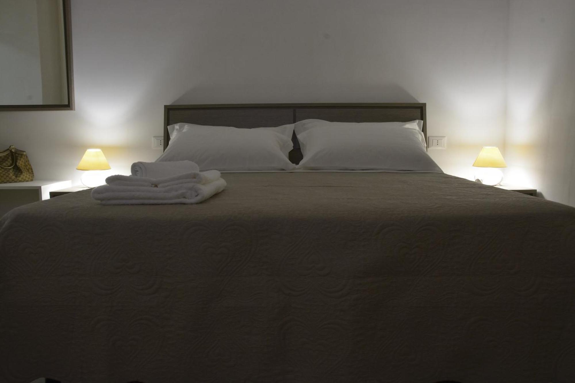Baia Dell'Orso Bed & Breakfast Torre dell'Orso Exterior photo