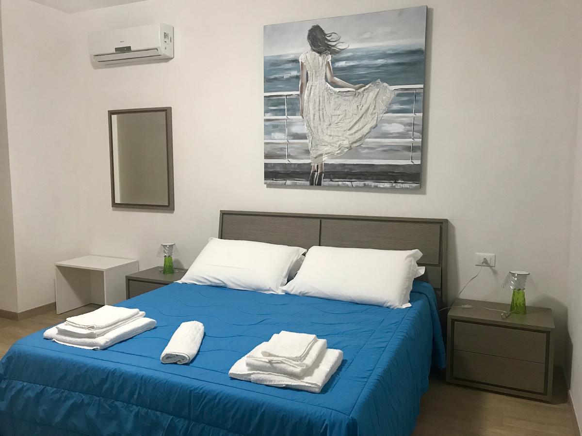 Baia Dell'Orso Bed & Breakfast Torre dell'Orso Exterior photo